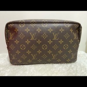LV trousse 28